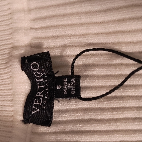 ð
ºVERTIGO Collection Nicole Turtleneck Sweater Navy/Ivory Size S - Picture 7 of 12